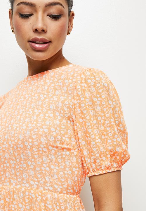 MILLA - Puff sleeve mini dress - melon ditsy
