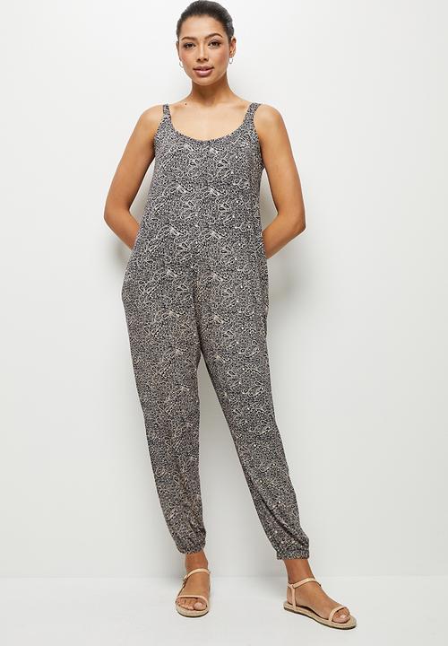 edit - Oversized knit jumpsuit - black & stone