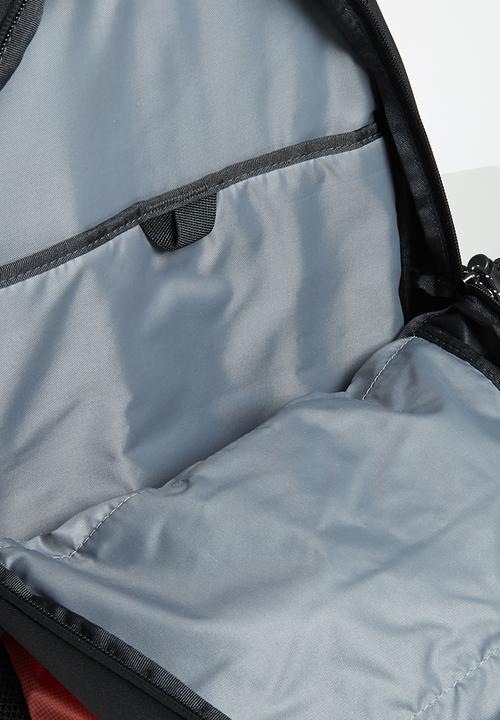 The North Face - Bozer backpack - faded rose-tnf black