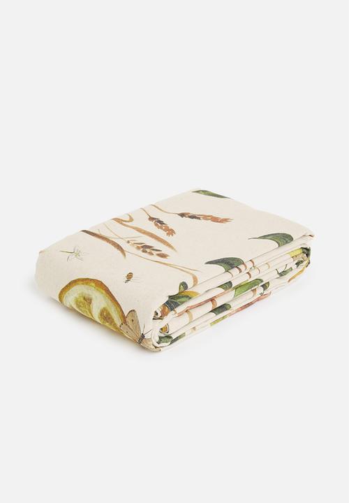 Hertex Haus - Lemontree tablecloth - summer
