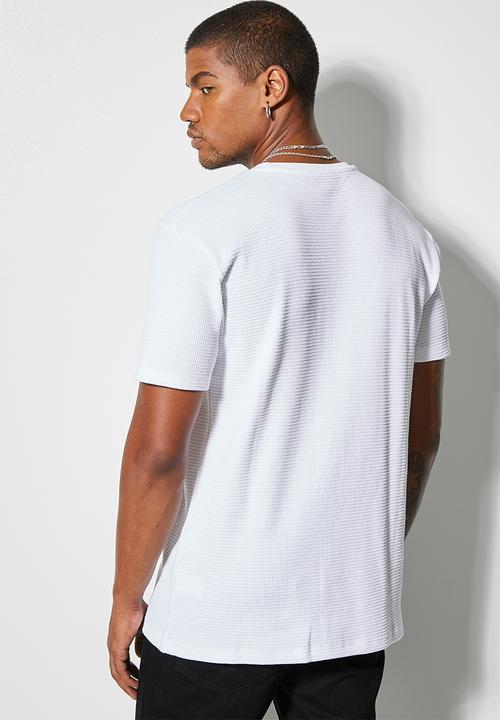 Superbalist - Waffle crew neck pocket tee - white 