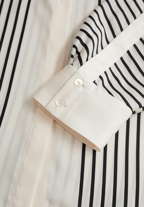 MANGO - Shirt lineas - white & black 