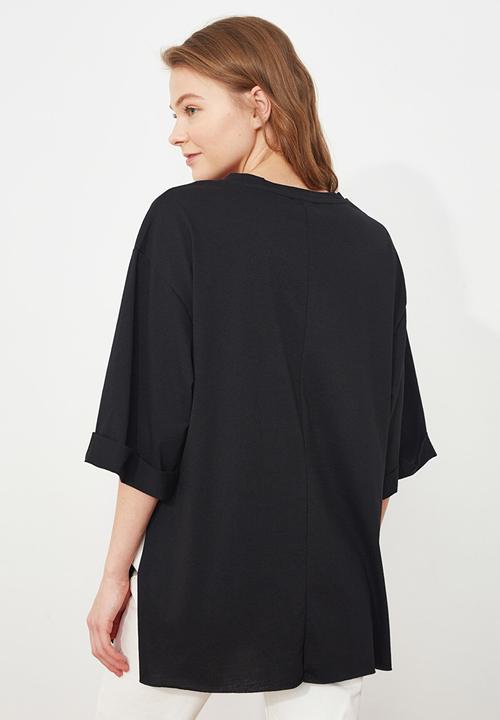 Trendyol - Double sleeve asymmetrical boyfriend t-shirt - black
