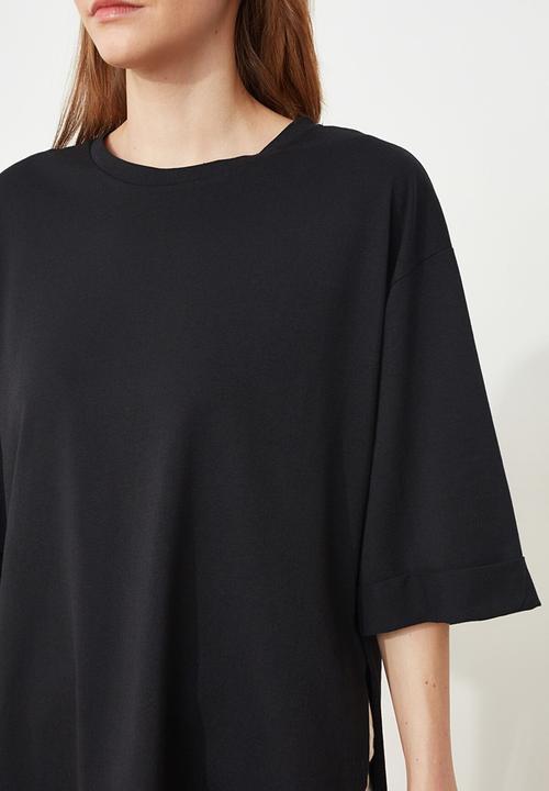 Trendyol - Double sleeve asymmetrical boyfriend t-shirt - black