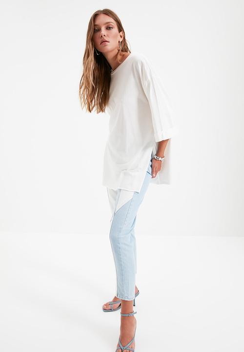 Trendyol - Double sleeve asymmetrical boyfriend t-shirt - white