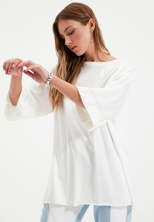 Trendyol - Double sleeve asymmetrical boyfriend t-shirt - white