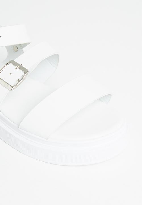 Jada - Chunky buckle sandal - white