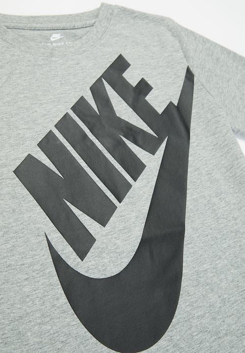 Nike - Nkb boys jumbo futura tee - grey 