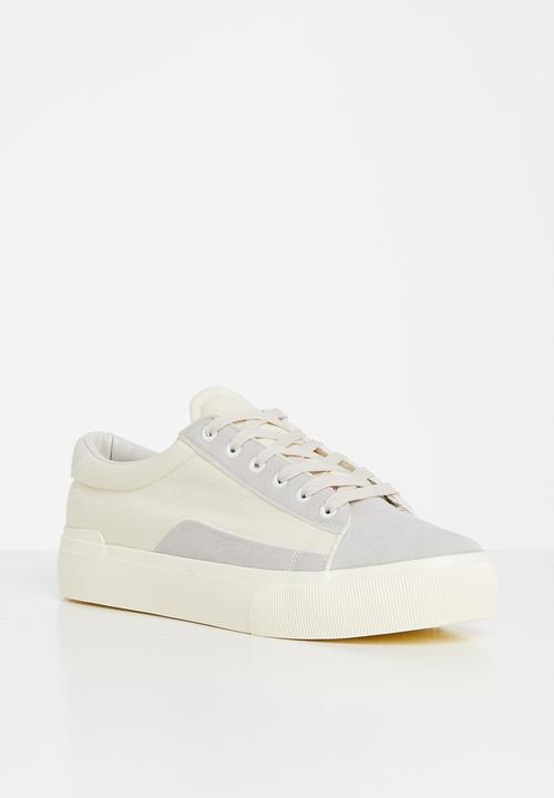 Superbalist - Charlie canvas sneaker - white & grey 