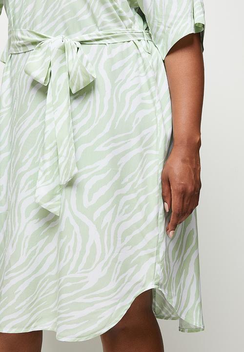 edit Plus - Belted shirt dress - sage 