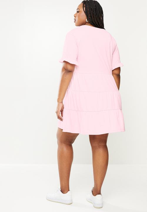 Missguided - Plus frill sleeve tiered smock dress  - pink 