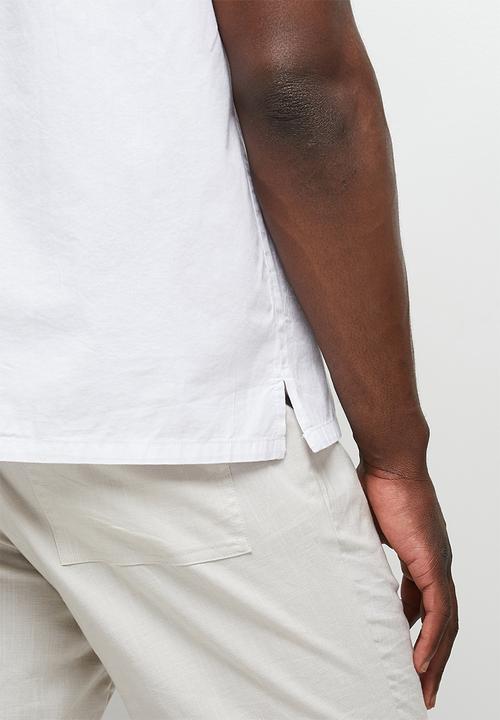 Lark & Crosse - Regular fit cracker poplin pocket short sleeve shirt - white