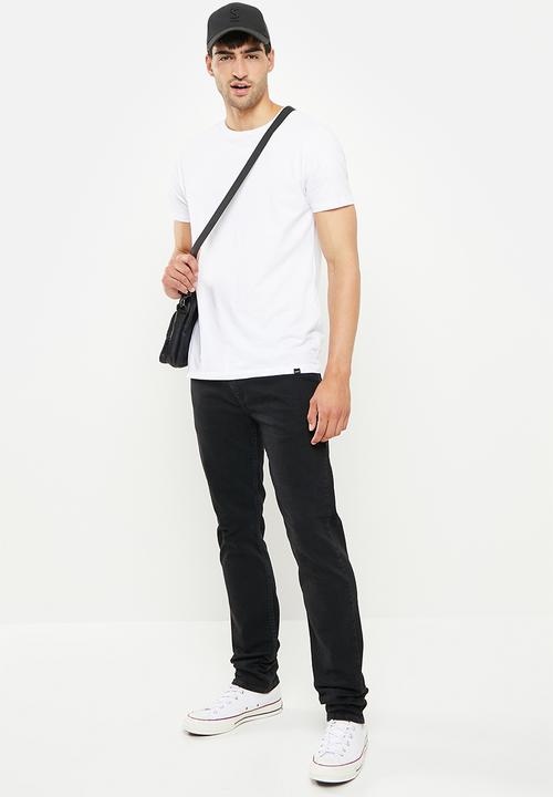 Levi’s® - 502™ taper - black 