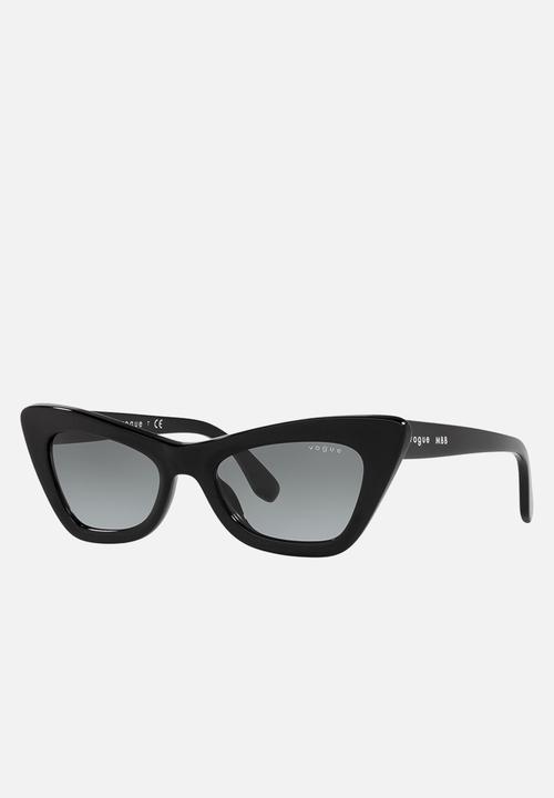 Vogue Eyewear - Cat eye sunglasses - black