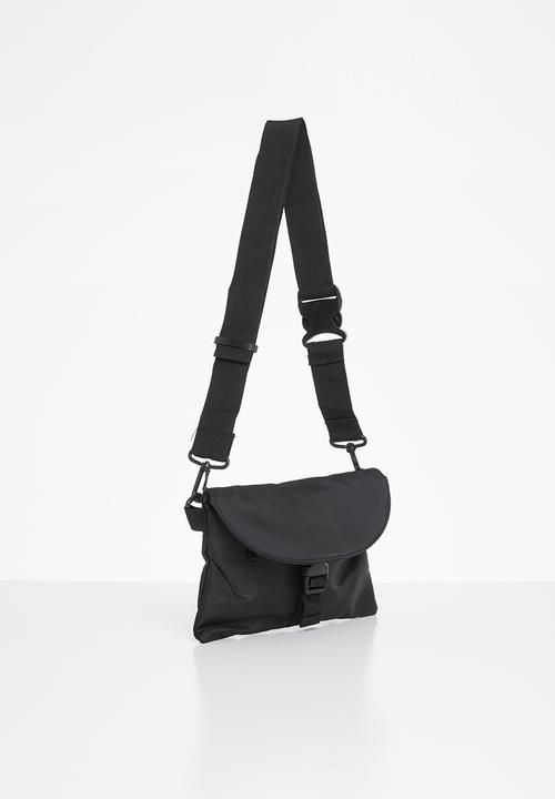 Rebel Republic - Envelope moon bag - black
