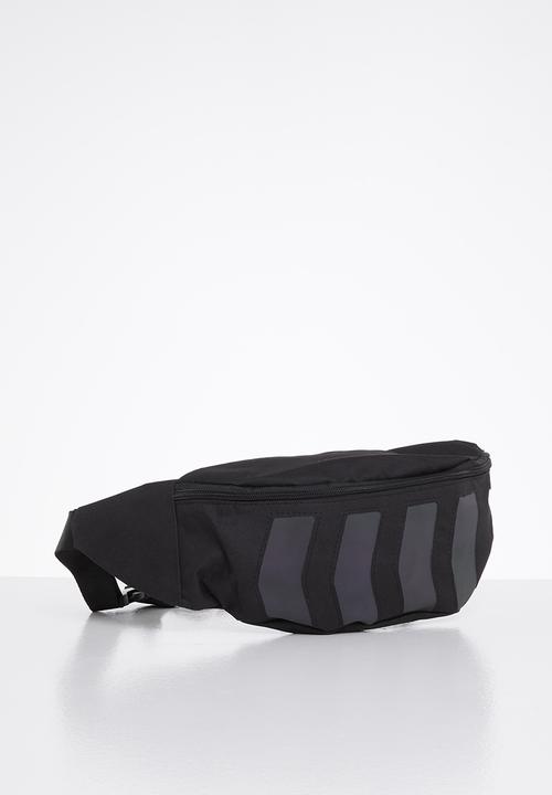 Rebel Republic - Moon bag - black