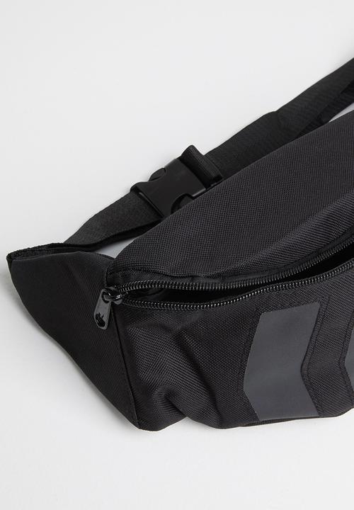 Rebel Republic - Moon bag - black