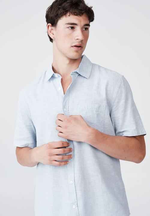 Cotton On - Vacay short sleeve shirt - clean blue texture