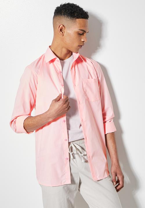 Superbalist - Easy care regular fit shirt - pink