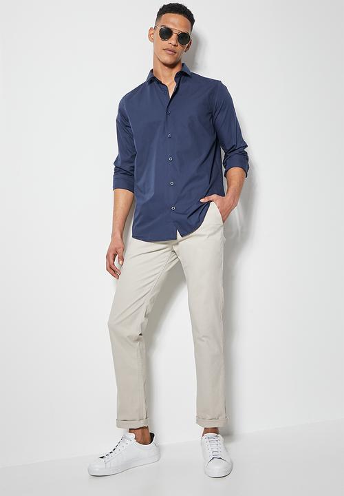 Superbalist - Easy care slim fit shirt - navy