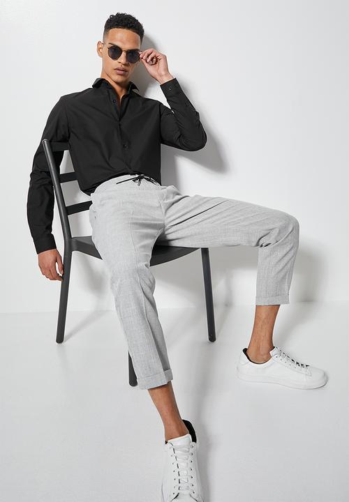 Superbalist - Easy care slim fit shirt - black