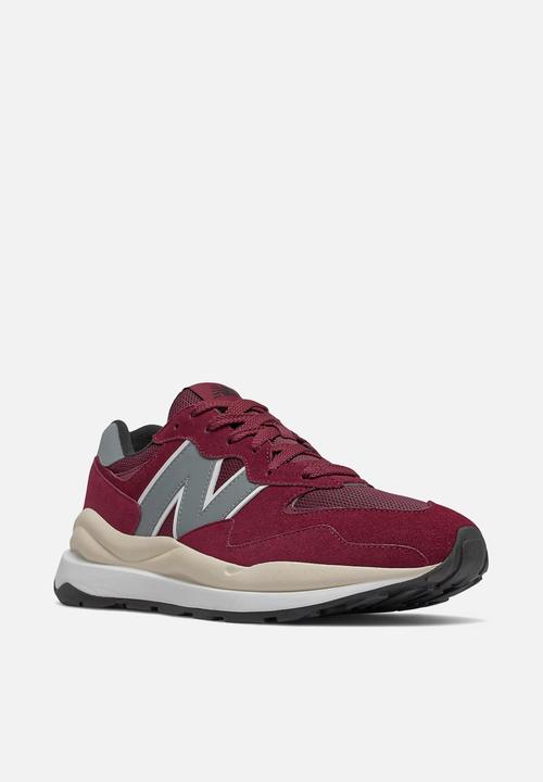 New Balance  - 57/40 v1 - garnet (616)