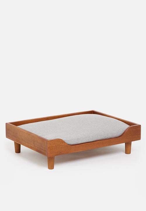 Grey Gardens - Dog bed - natural