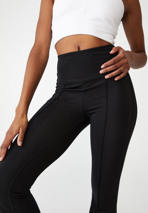 Cotton On - Contouring yoga flare - black