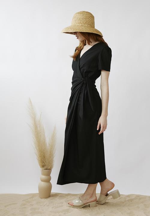 Me&B - Wrap linen dress - black