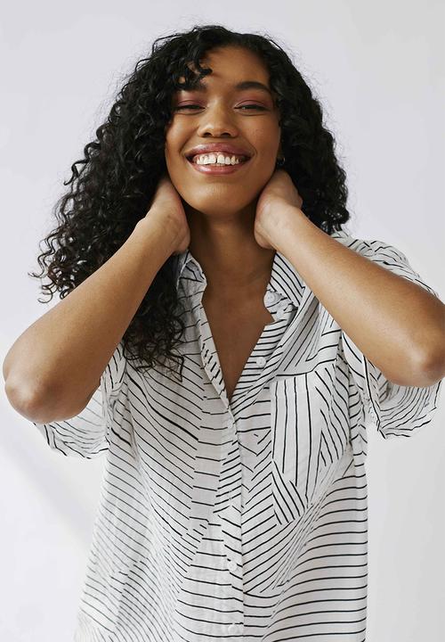 Me&B - Short shirtdress - black and white broken stripe