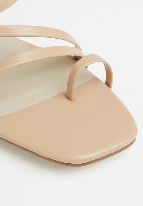Missguided - Toe post mid heel mule - stone