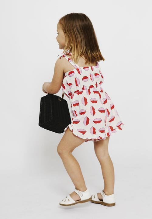 Me&B - Strappy shortall with frill detail - lips print