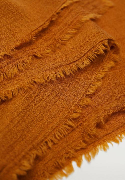 MANGO - Textured scarf - caramel