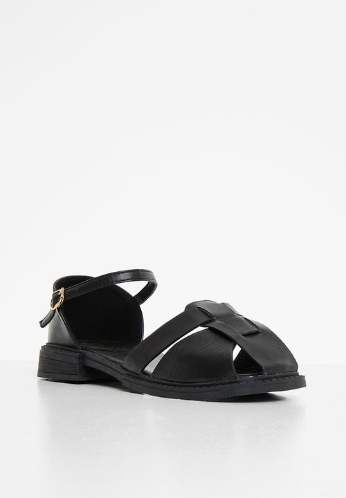 Seduction - Interwoven fisherman shoe - black