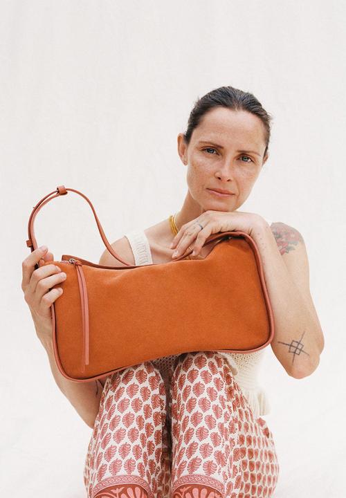 MANGO - Leather baguette bag - burnt orange