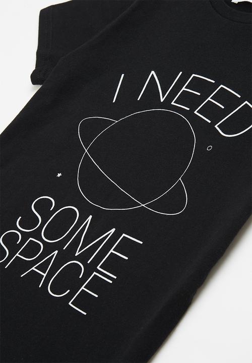 Superbalist - NASA tee & shorts pj set - black