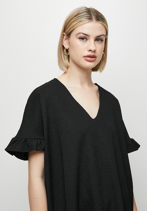 edit - Textured frill tee - black