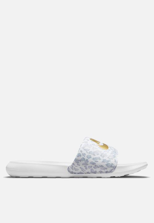 Nike - Nike victori one - white/metallic gold-wolf grey