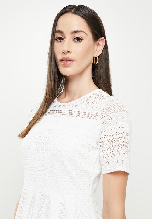 Vero Moda - Honey lace pleated short sleeve dress - snow white