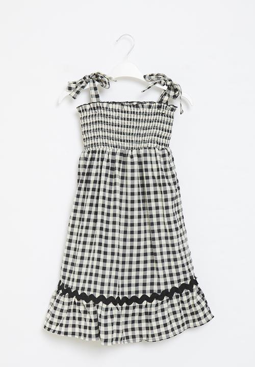 Me&B - Shirred sundress with ric-rac trim - black/white gingam