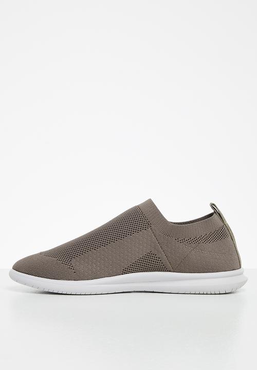 POLO - Ivy athleisure slip on knit sneaker - stone