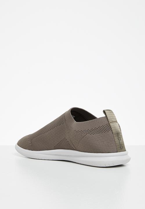 POLO - Ivy athleisure slip on knit sneaker - stone