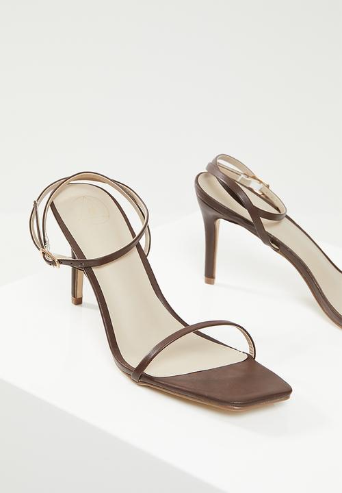 Missguided - Barely there low heel - chocolate