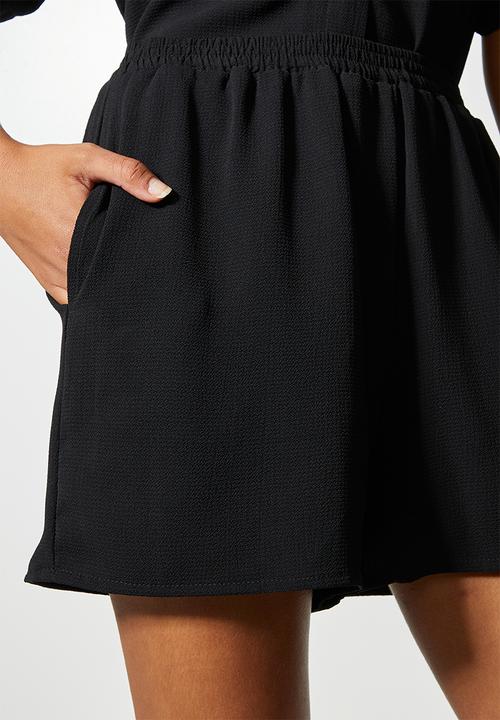 Superbalist - Casual shorts - black