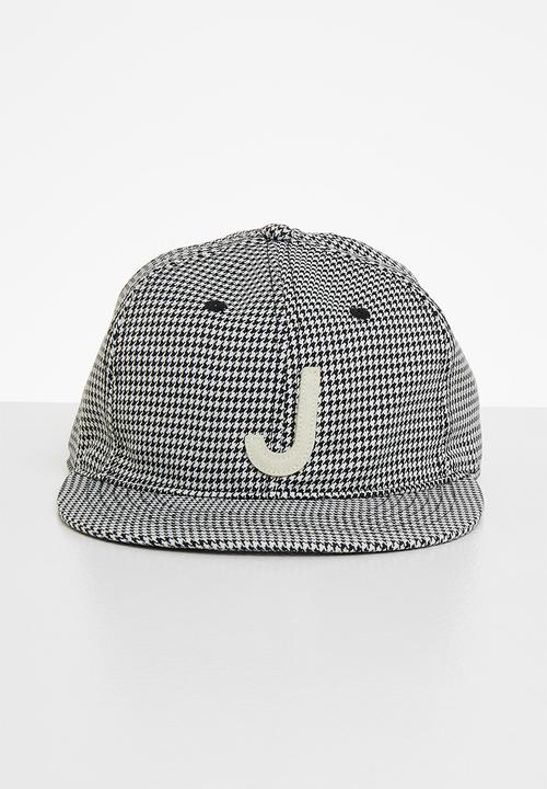 Jonathan D - JD harry - black & white 