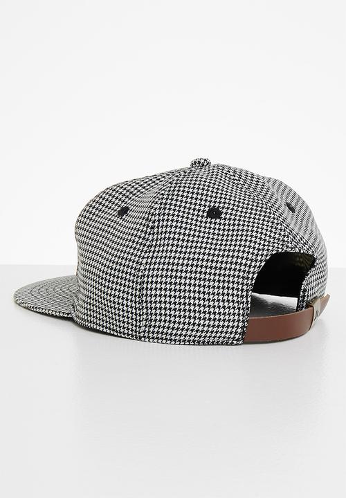 Jonathan D - JD harry - black & white 