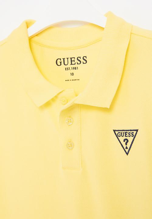 GUESS - Core embroider golfer - yellow
