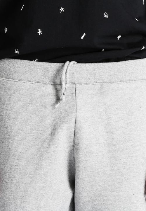Carhartt WIP - Chase Sweat Short