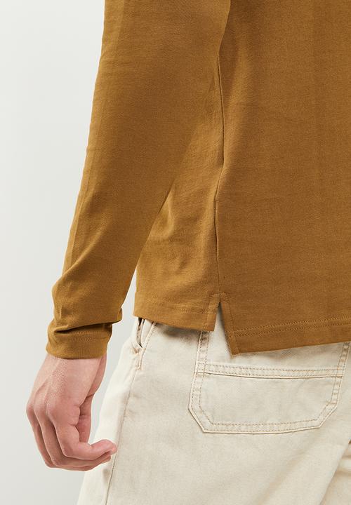Only & Sons - Volker reg pocket quarter zip tee - monks robe