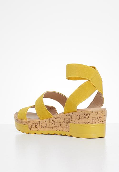 Seduction - Elastic strap cork wedge heel - mustard